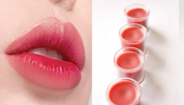 Son môi từ hoa hồng hoàn thiện, mang lại đôi môi hồng tự nhiên.